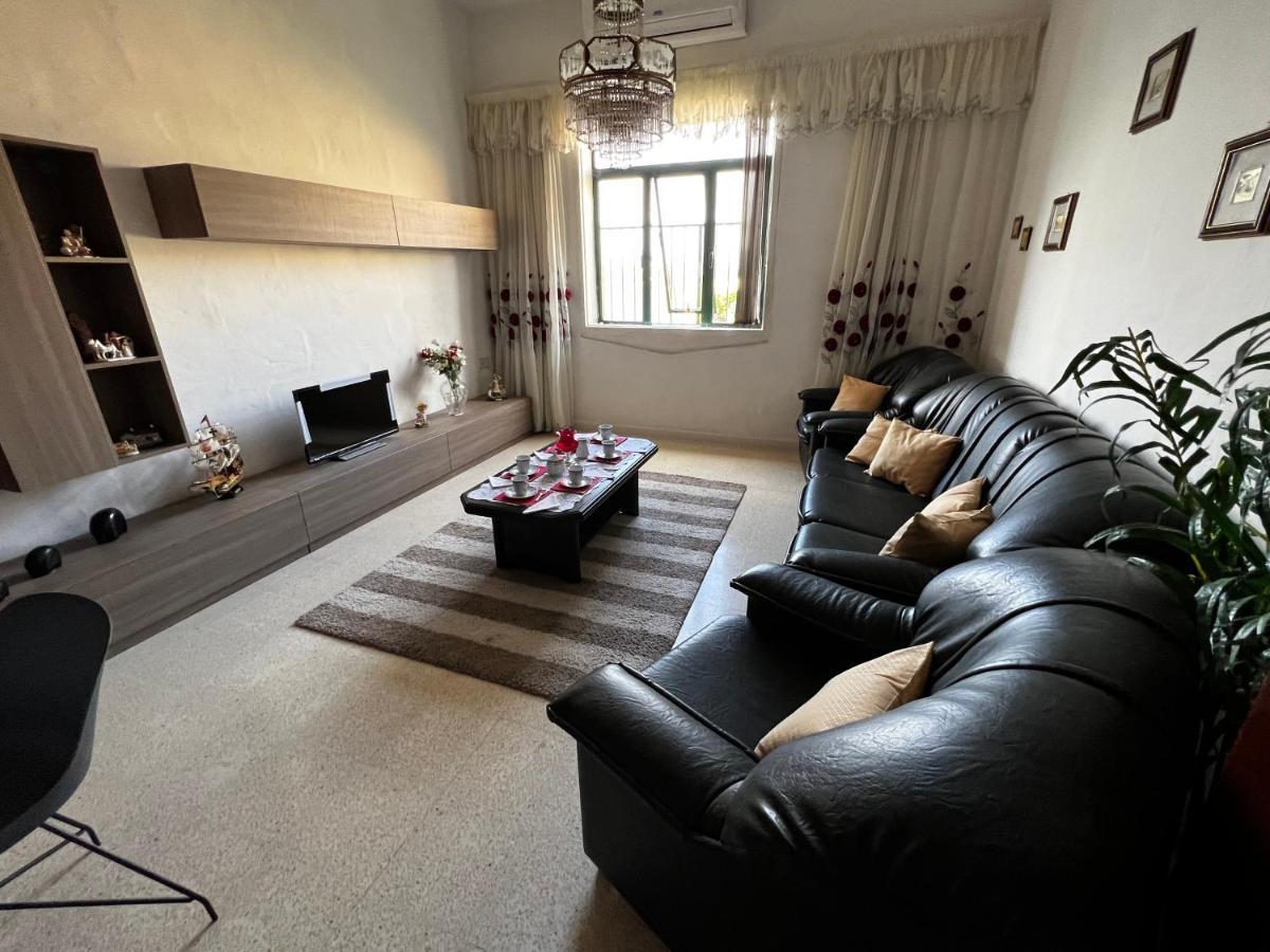 Superb 3 Bedroom Apartment In Valletta Luaran gambar